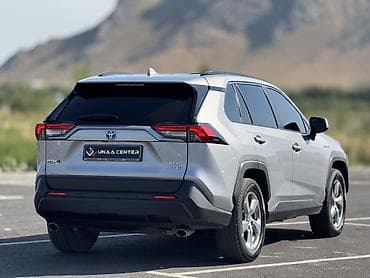 электромобиль кроссовер: Toyota RAV4: 2021 г., 2.5 л, Автомат, Гибрид, Кроссовер — 7