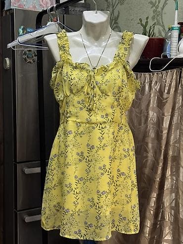 Платья женские, разные модели и фасоны. 300 - 500 сом 1) Жёлтое