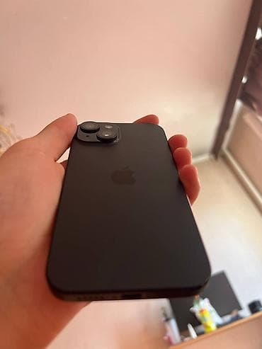 IPhone 15, Б/у, 128 ГБ, Черный, Чехол, 88 % — 2