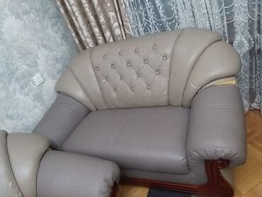 Прямые диваны