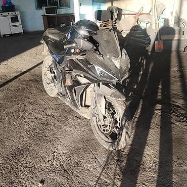 вампер 210: Электромотоцикл спорт-класса, черный - Полностью электрический — 1