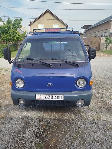 Унаа сатуу: Hyundai Porter: 2003 г., 2.6 л, Кол менен иштөөчү, Дизель — 4