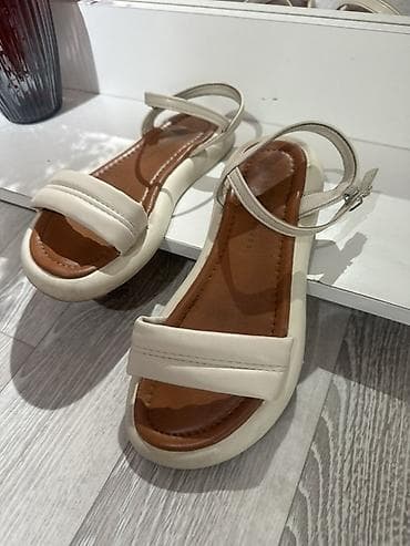 Женская обувь: Размер 40, стелька 25,5 см Женские сандалии в минималистичном стиле - — 1