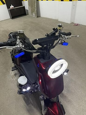 мапе: Электрический скутер/мини-байк городского типа 🔋 Батарея: CATL 67.2V — 8