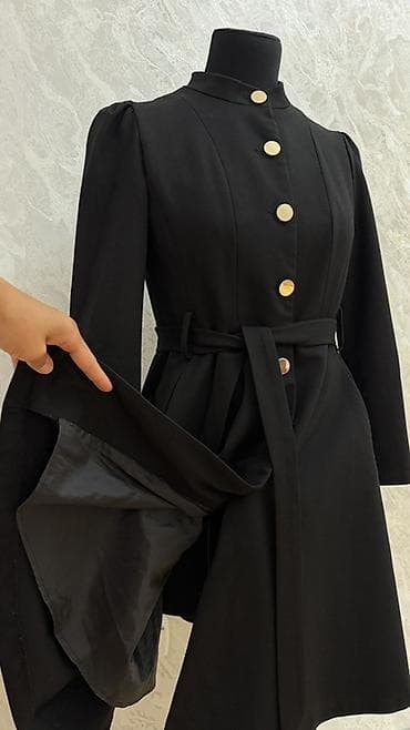 lining flex: Черное платье-пальто А-силуэта с поясом. Состояние отличное. - — 2