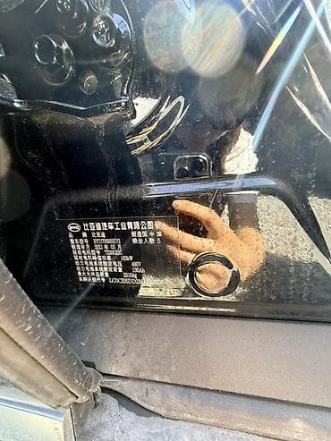 китайский электро мобил: BYD E9: 2021 г., Седан — 9