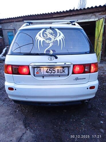 абмен на авто: Toyota Ipsum: 2001 г., 2 л, Автомат, Бензин, Минивэн — 4