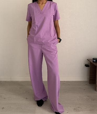 Медицинский комплект (скраб) лавандового цвета - Состоит из верха с