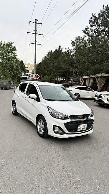 matiz 2013: Chevrolet Spark: 2019 г., 1 л, Вариатор, Бензин, Хэтчбэк — 3