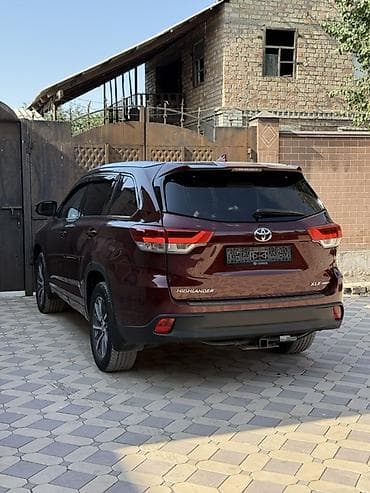 салон тойота: Toyota Highlander: 2017 г., 3.5 л, Автомат, Бензин, Кроссовер — 4