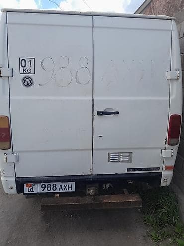 грузовой газел: Легкий грузовик, Mercedes-Benz — 3