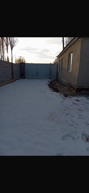 жер уй бишкек сатылат: Кочкор районунда чоң 5 бөлмөлүү үй сатылат. Документально 16 соток - — 2