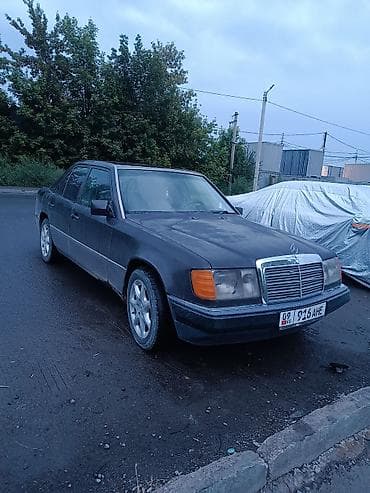 Mercedes-Benz W124: 1992 г., 2.3 л, Механика, Бензин, Седан