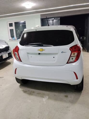 Chevrolet Spark: 2016 г., Автомат, Бензин, Хэтчбэк