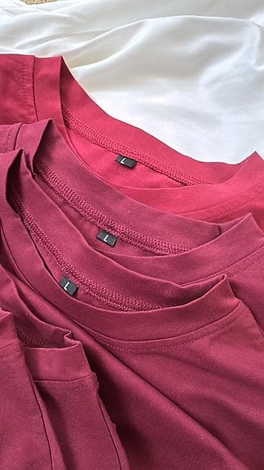 nike tech flecee: Skims. Базовые хлопковые футболки - Крой: классический, круглый — 1