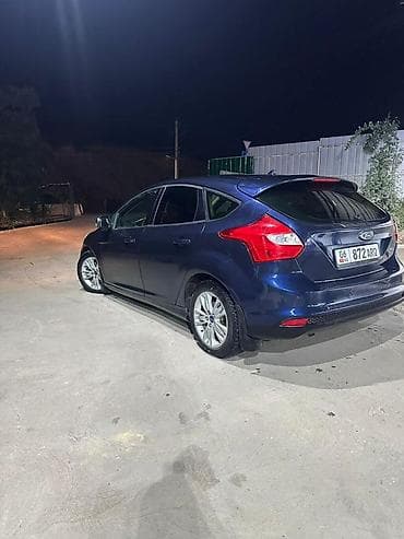 уна: Ford Focus: 2011 г., 1.6 л, Механика, Бензин, Хэтчбэк — 3