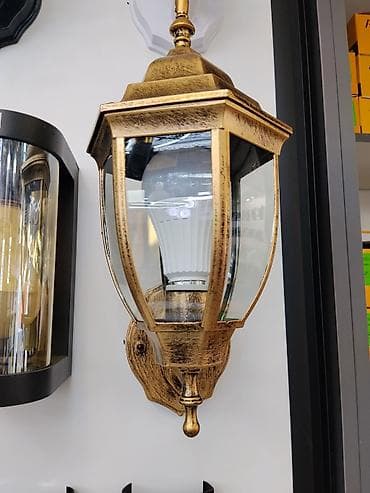 study lamp: Уличный настенный светильник в классическом стиле (бра-фонарь). - — 1