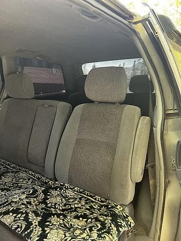 prius plus: Toyota Estima: 2002 г., 2.4 л, Автомат, Газ, Минивэн — 9