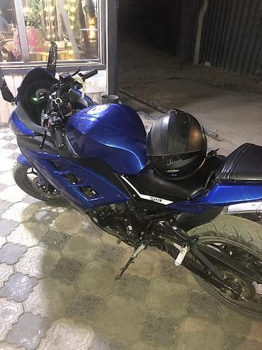 мотоцикл: Спортбайк Kawasaki, 400 куб. см, Бензин, Б/у — 3
