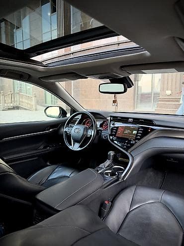 Продажа авто: Toyota Camry: 2020 г., 2.5 л, Автомат, Бензин, Седан — 6