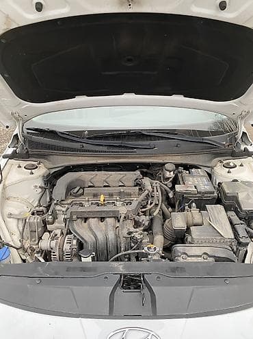 аксессуары для авто: Hyundai Avante: 2021 г., 1.6 л, Вариатор, Бензин, Седан — 9