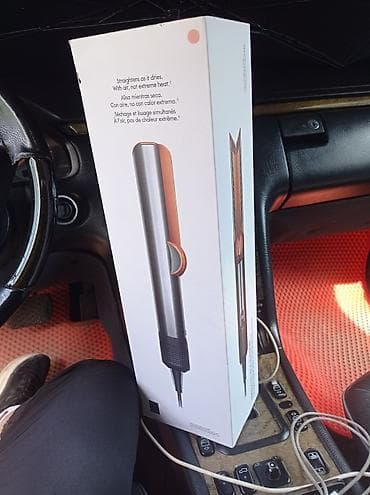 rtx 1050: Расческа-выпрямитель Dyson — 1