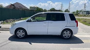 такта раум: Toyota Raum: 2003 г., 1.5 л, Автомат, Минивэн — 3