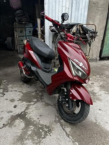 65 style: Макси-скутер M8, 160 куб. см, Бензин, Б/у — 1