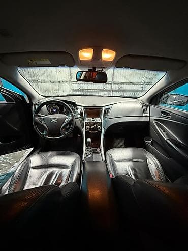 Hyundai: Hyundai Sonata: 2010 г., 2 л, Автомат, Газ, Седан — 3