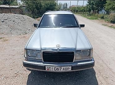 Mercedes-Benz W124: 1991 г., 2.3 л, Механика, Бензин, Универсал — 9