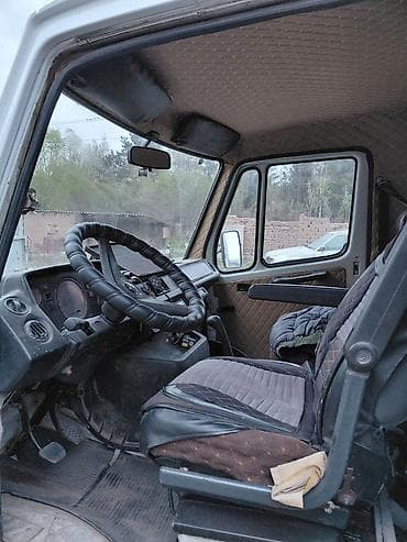 motor cycle: Легкий грузовик, Mercedes-Benz, Стандарт, 3 т — 1