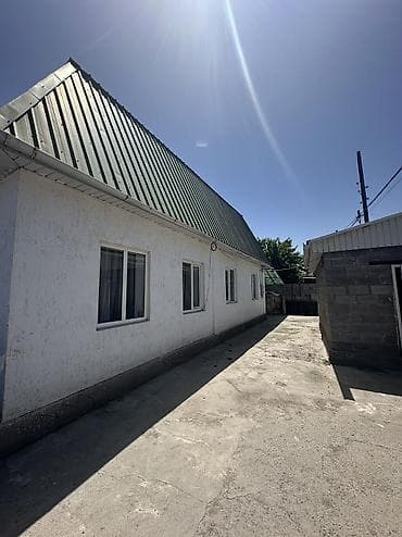 act building: ✨Продаётся дом в с. Сокулук✨ 🏡 Характеристики： • Участок - 6 соток • — 3