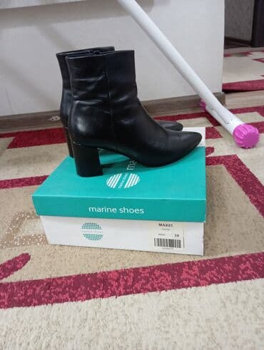 обувь лоферы: Полусапоги кожанная,39-размер,купила за 3800 в Лионе,продам за — 2