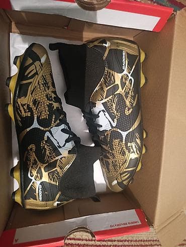 Футбольные бутсы с носком-«чулком» - Тип: бутсы для натурального