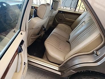 mersedes bens e210: Mercedes-Benz W124: 1992 г., 2 л, Механика, Бензин, Седан — 9