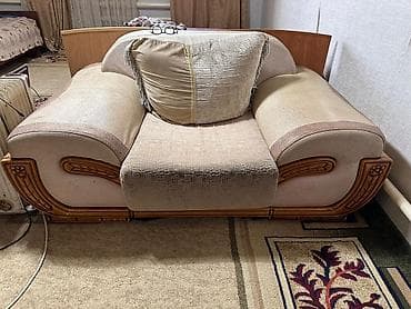 одежды для малышей: Комплект мягкой мебели, Б/у, Самовывоз, цвет - Бежевый — 2