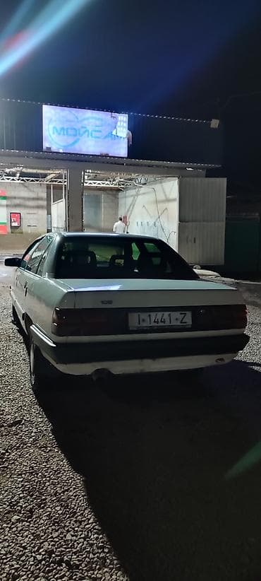 Audi 100: 1989 г., Седан — 4
