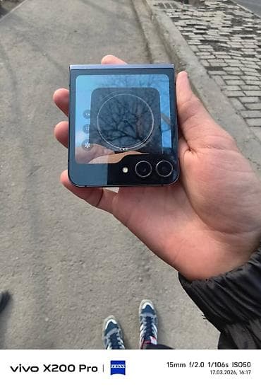 samsung galaxy z fold3: Samsung Galaxy Z Flip 5, Б/у, 512 ГБ, цвет - Черный — 3