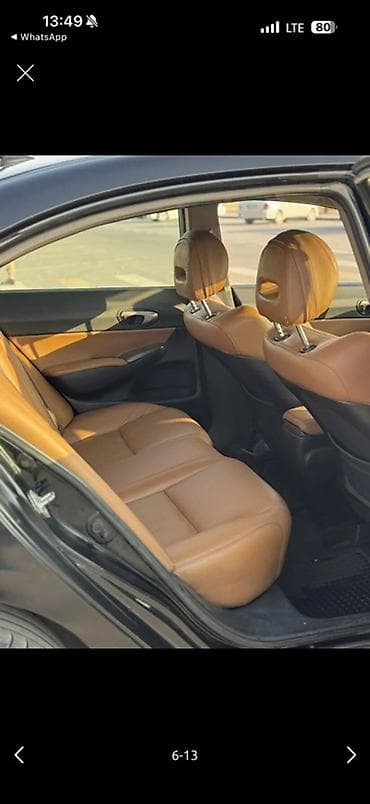 Honda Civic: 2010 г., 1.3 л, Автомат, Бензин, Седан — 3