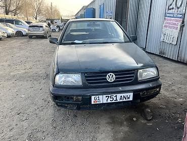 bcd com: Volkswagen Vento: 1996 г., Седан — 4