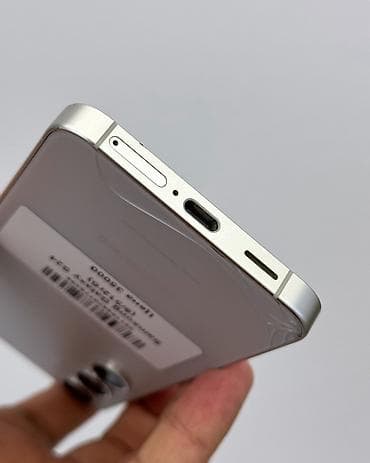 galaxy 10: Samsung Galaxy S24, Б/у, 512 ГБ, цвет - Белый, В рассрочку, 1 SIM, eSIM — 4