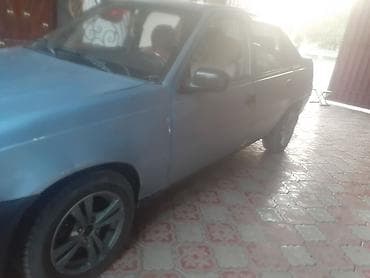 Daewoo Nexia: 2011 г., 1.5 л, Механика, Бензин, Седан