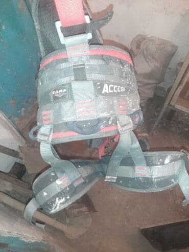 терек страпила: Промышленная/альпинистская обвязка + комплект карабинов - Тип — 8