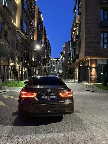 Toyota: Toyota Camry: 2019 г., 2.5 л, Автомат, Гибрид, Седан — 5