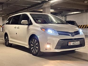 дверь на приору: Toyota Sienna: 2018 г., 3.5 л, Автомат, Бензин, Минивэн — 3