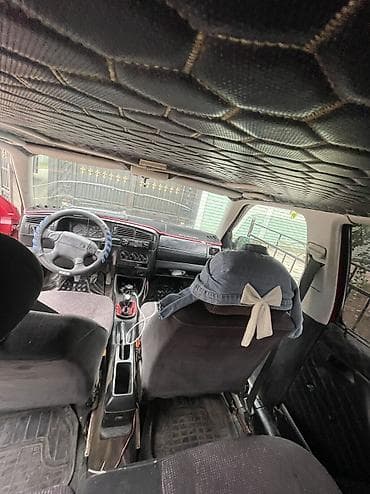 вента: Volkswagen Vento: 1994 г., 1.8 л, Механика, Бензин, Седан — 3