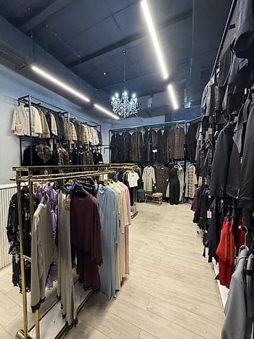чинар базар: 🔥 ПРОДАЕТСЯ БУТИК В ТЦ «КАРАВАН» 🔥 Отличная возможность для бизнеса — 3