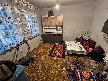 электричества: Продается дом в центре города. 
Рядом больница школа садик — 7