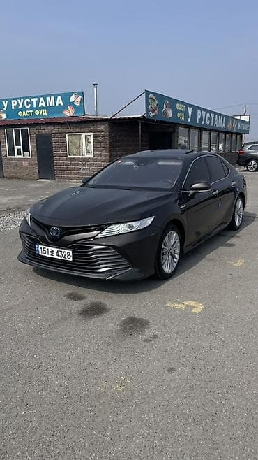 Toyota Camry: 2019 г., 2.5 л, Вариатор, Гибрид, Седан