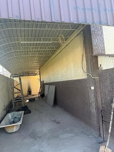 гараж ахунбаева: Продаётся частный дом Арча Бешик от Ахунбаева 300 метров, новая — 9